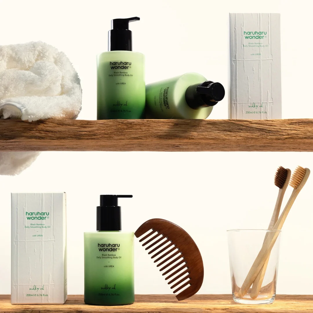 Black Bamboo Daily Soothing Body Oil - 200 ml - Image 4