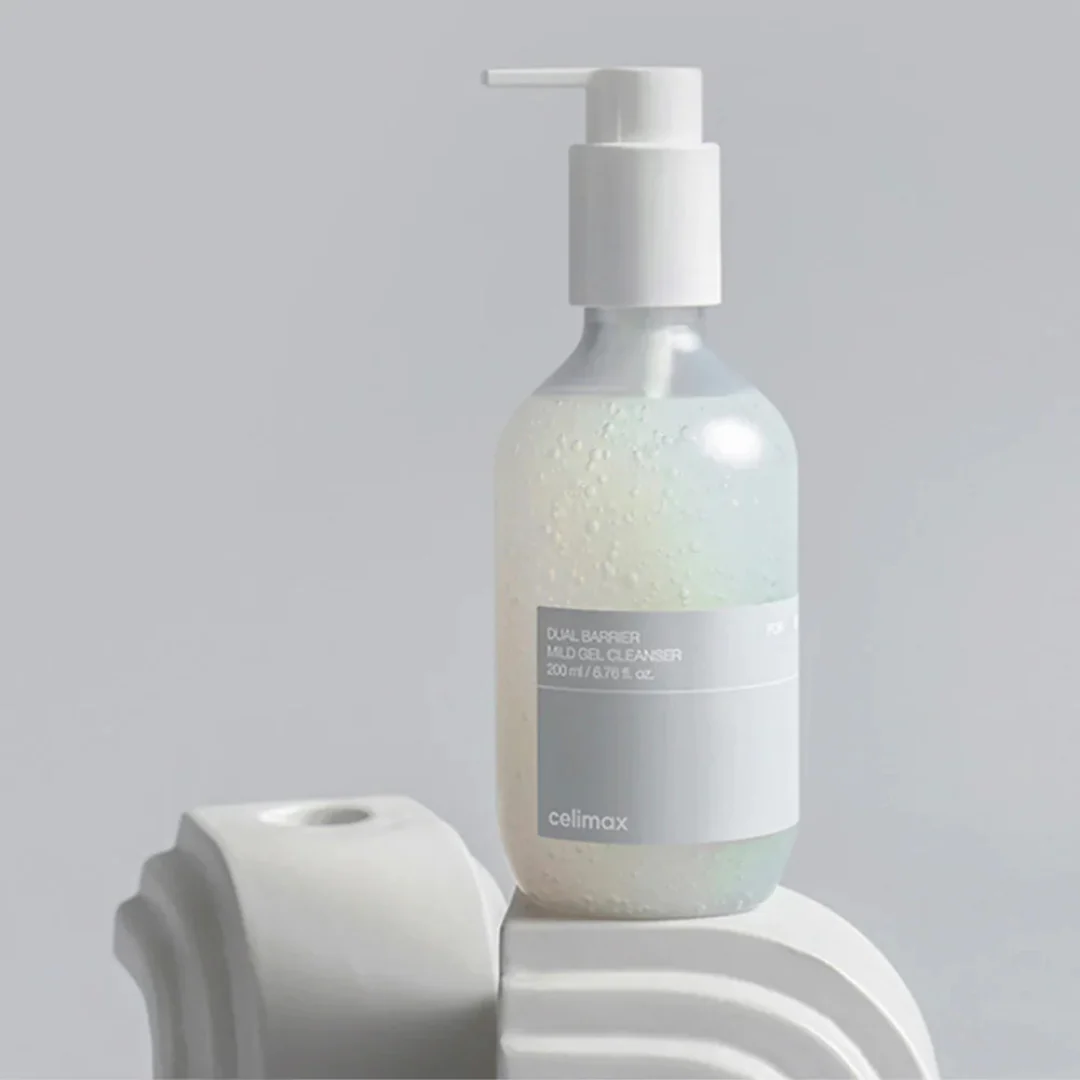 Dual Barrier Mild Gel Cleanser - 200 ml - Image 3