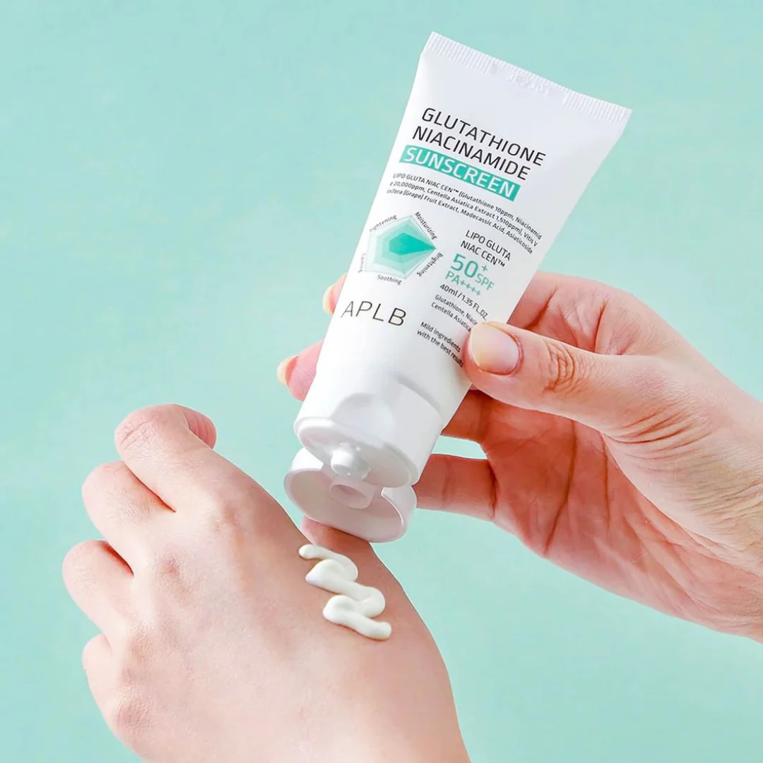 Glutathione Niacinamide Sunscreen - 40 ml - Image 4