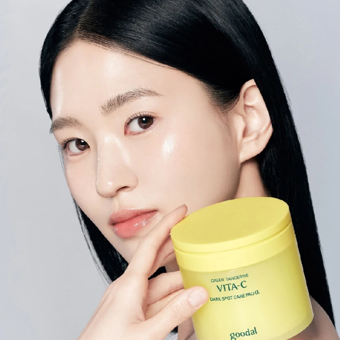 Green Tangerine Vita C Dark Spot Care Pad - 70 Pads - Image 4
