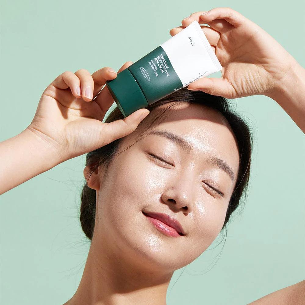 Heartleaf Silky Moisture Sunscreen - 50 ml - Image 4