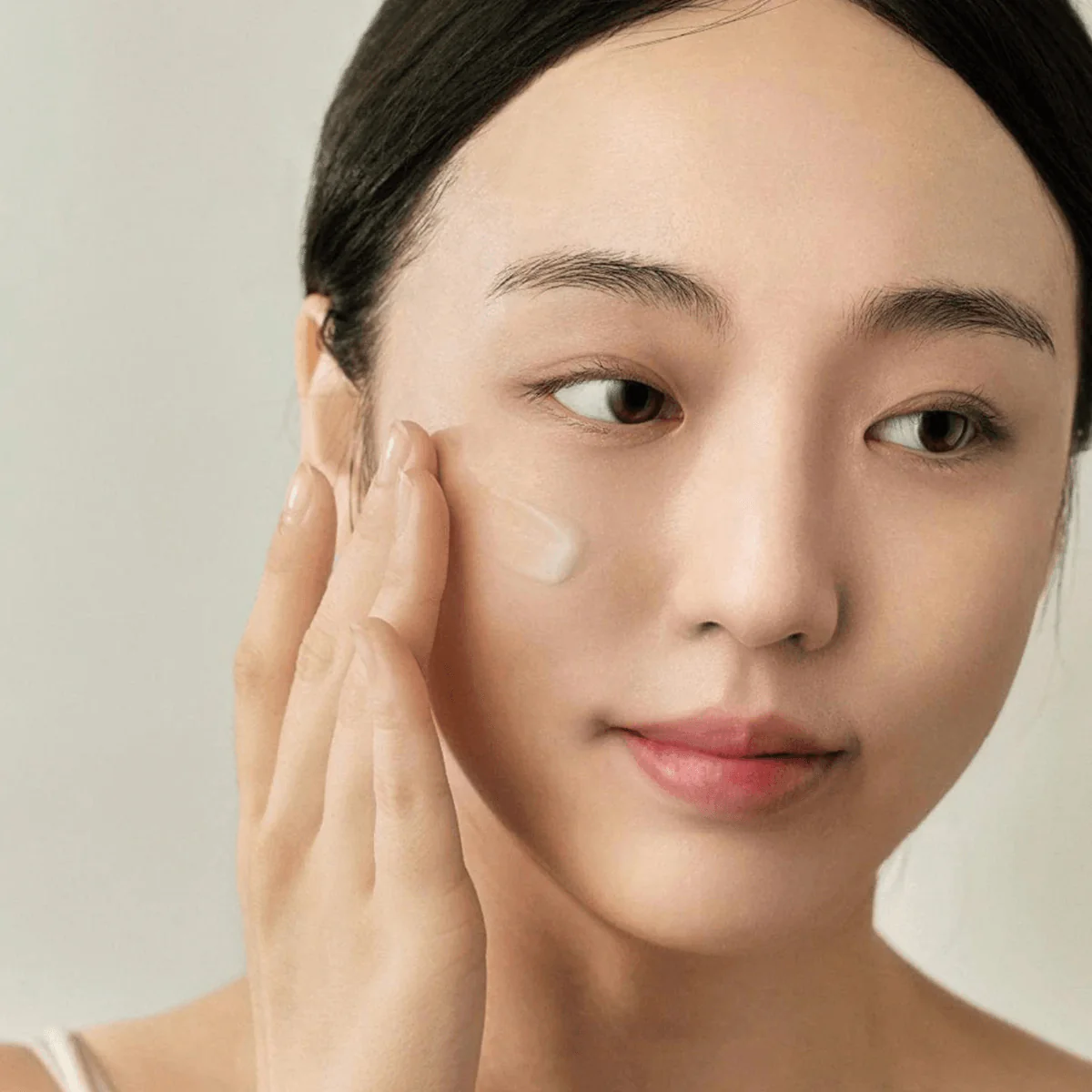 Light On Serum: Centella + Vitamin C - 30 ml - Image 5