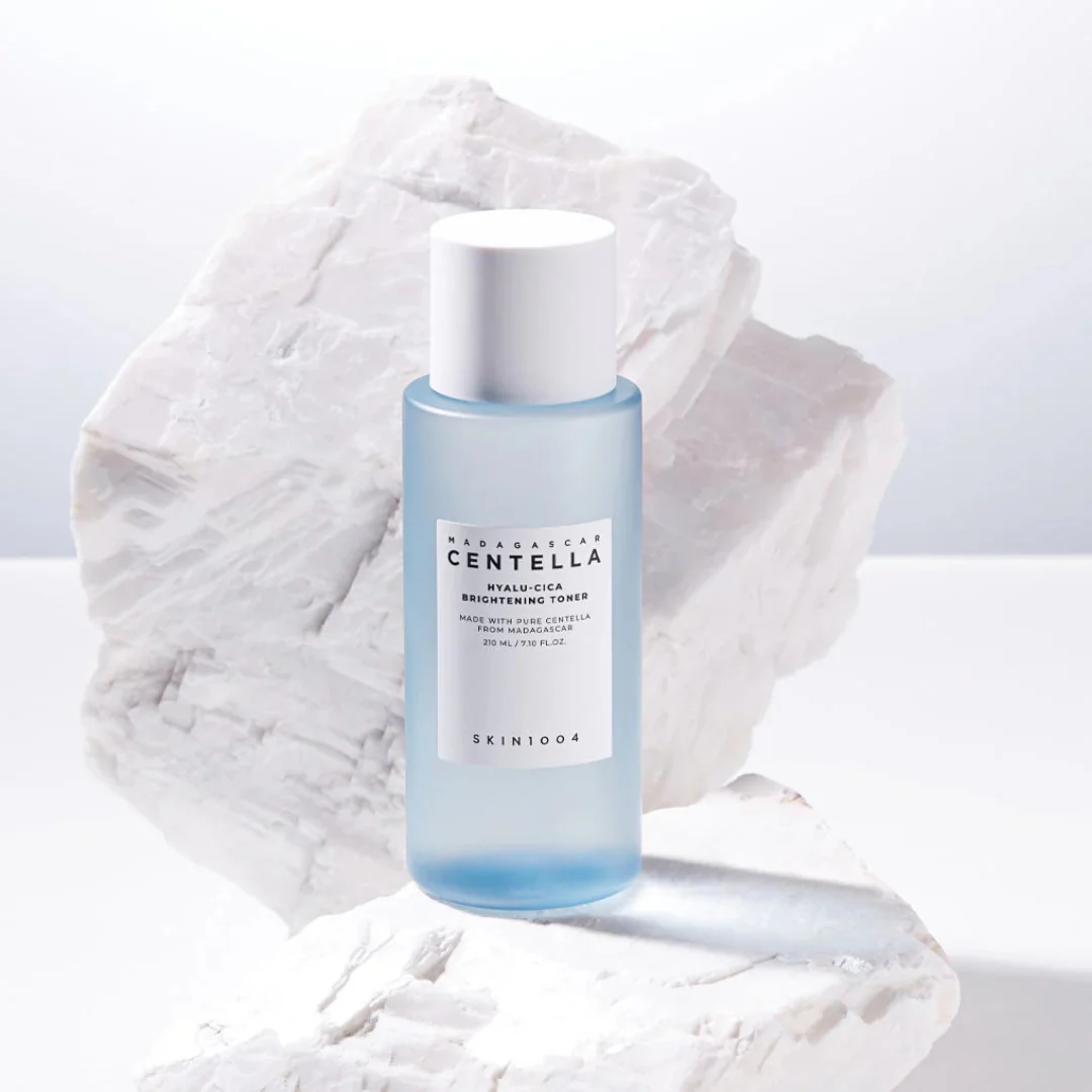 Madagascar Centella Hyalu-Cica Brightening Toner - 210 ml - Image 3