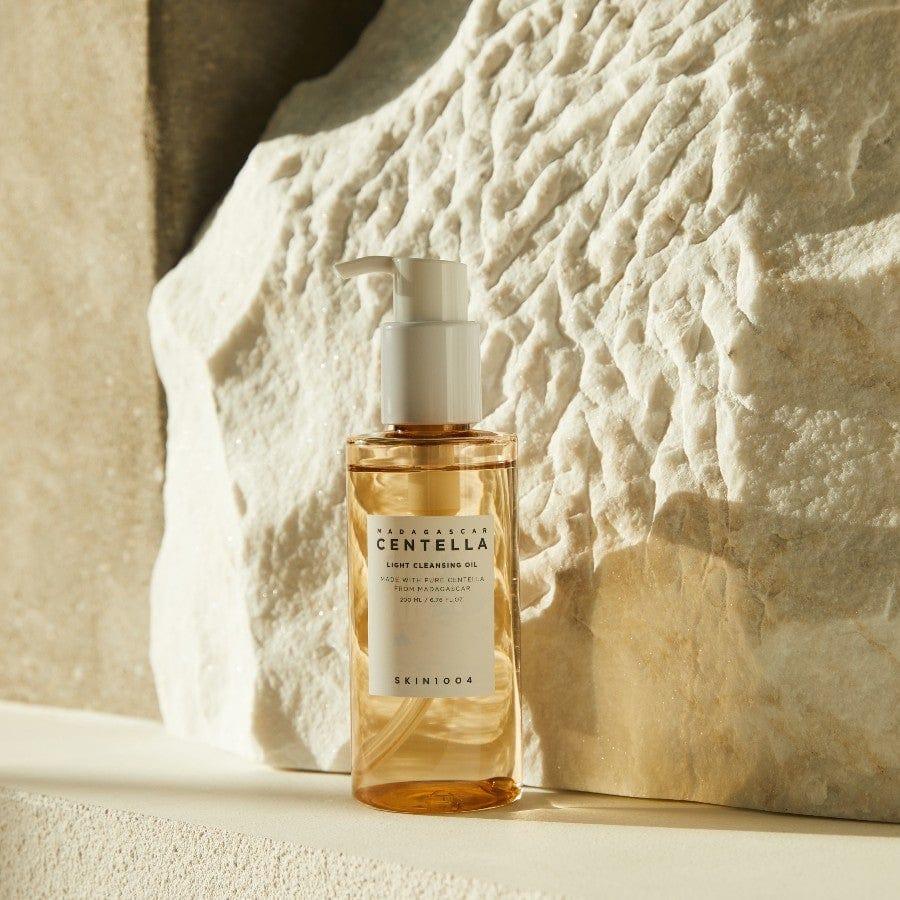 Madagascar Centella Light Cleansing Oil - 200 ml - Image 4