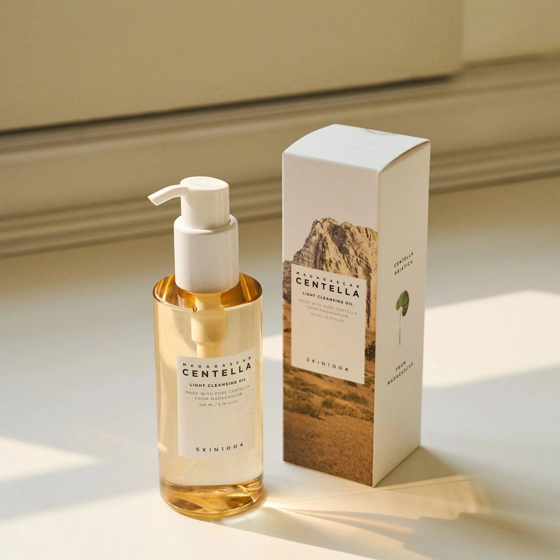 Madagascar Centella Light Cleansing Oil - 200 ml - Image 5