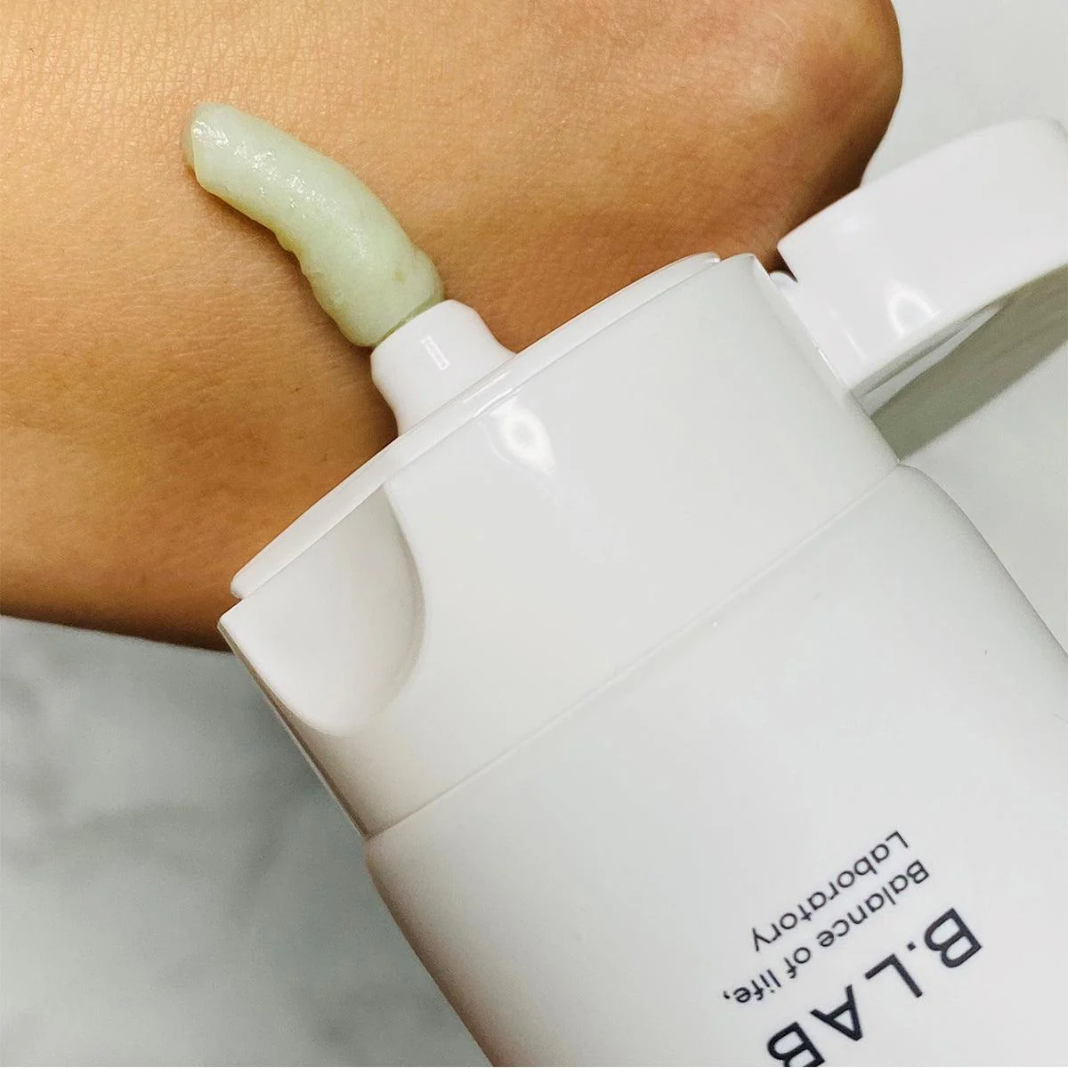 Matcha Hydrating Foam Cleanser - 120 ml - Image 3