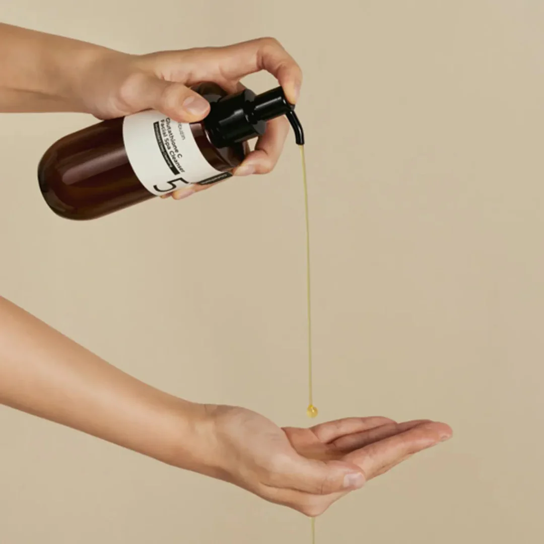 No.5+ Glutathione C Facial Spa Cleanser - 200 ml - Image 4