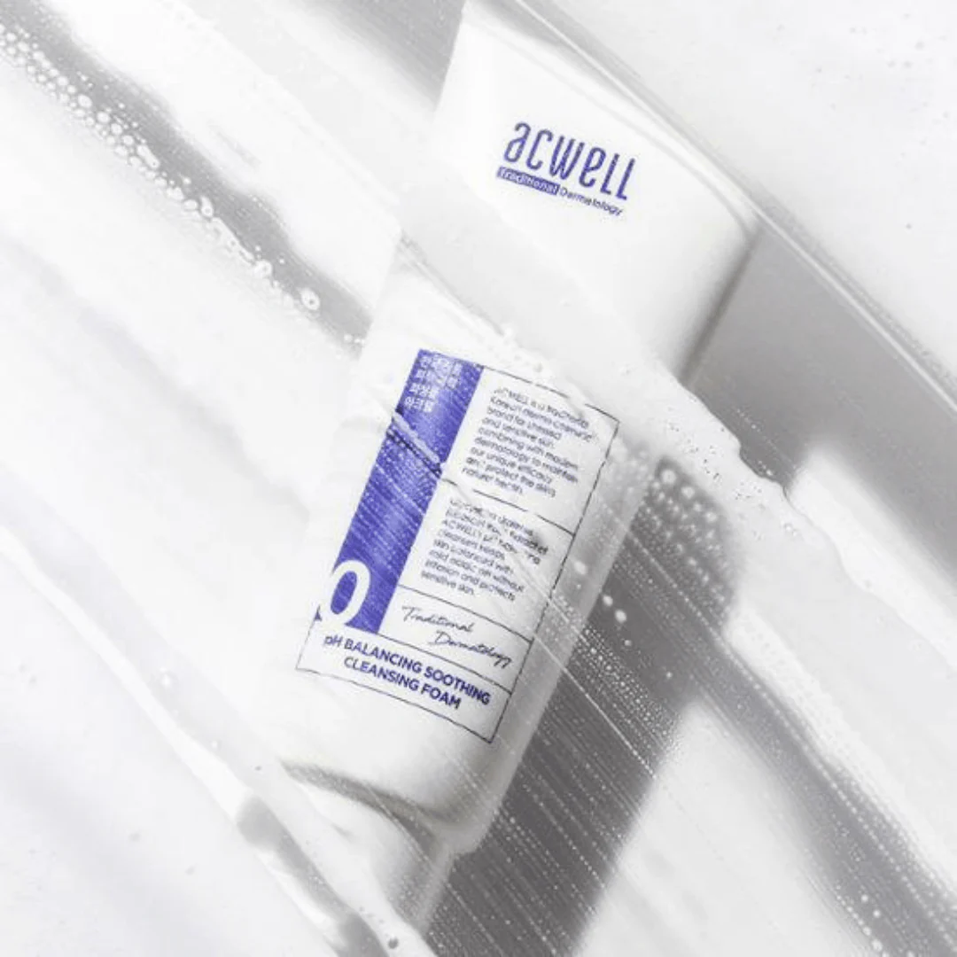 pH Balancing Soothing Cleansing Foam - 150ml - Image 3