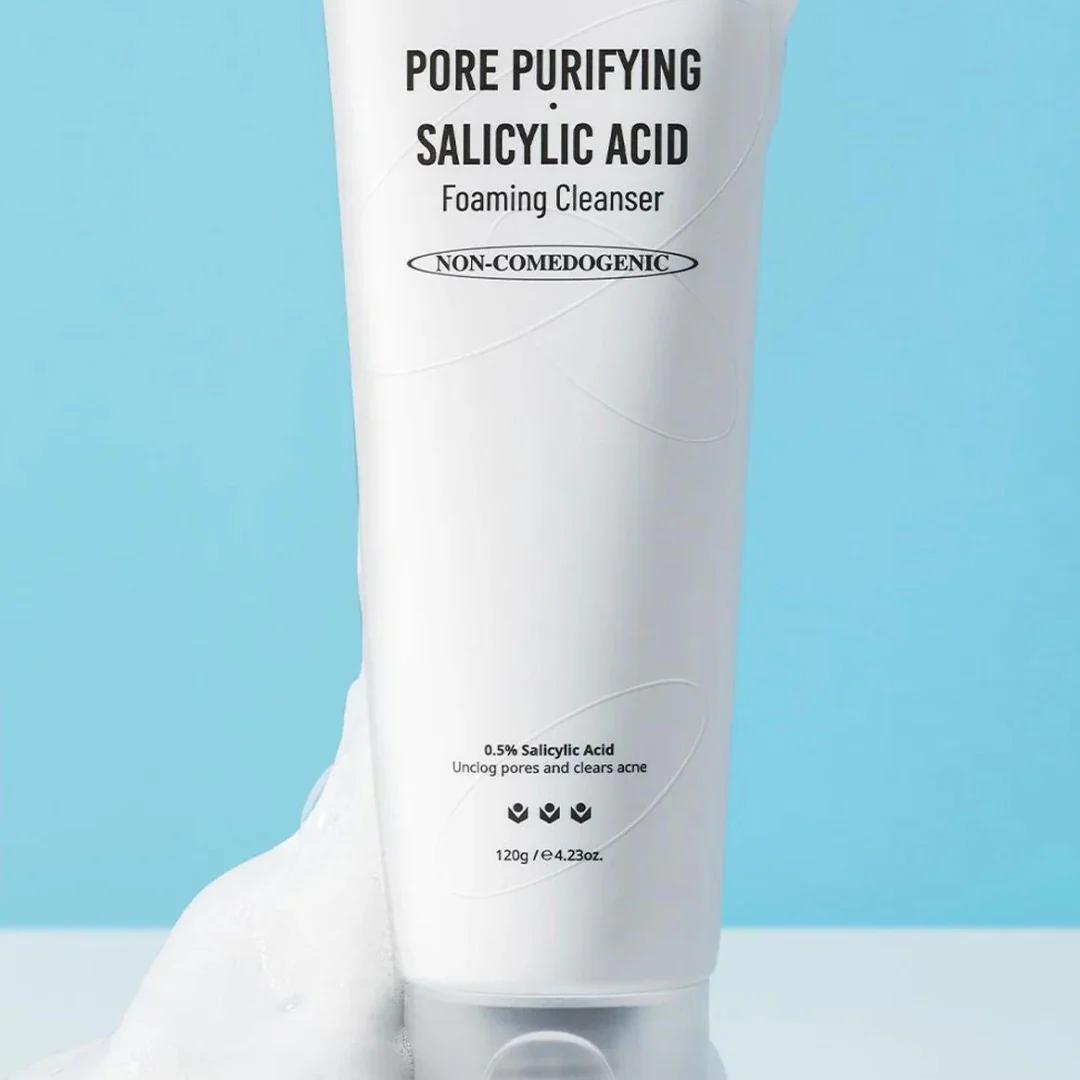 Pore-Purifying Salicylic Acid Foaming Cleanser - 120g - Image 3
