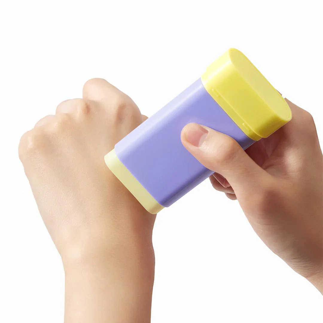 Pore Smoothing Bakuchiol Sun Stick - 18 g - Image 4