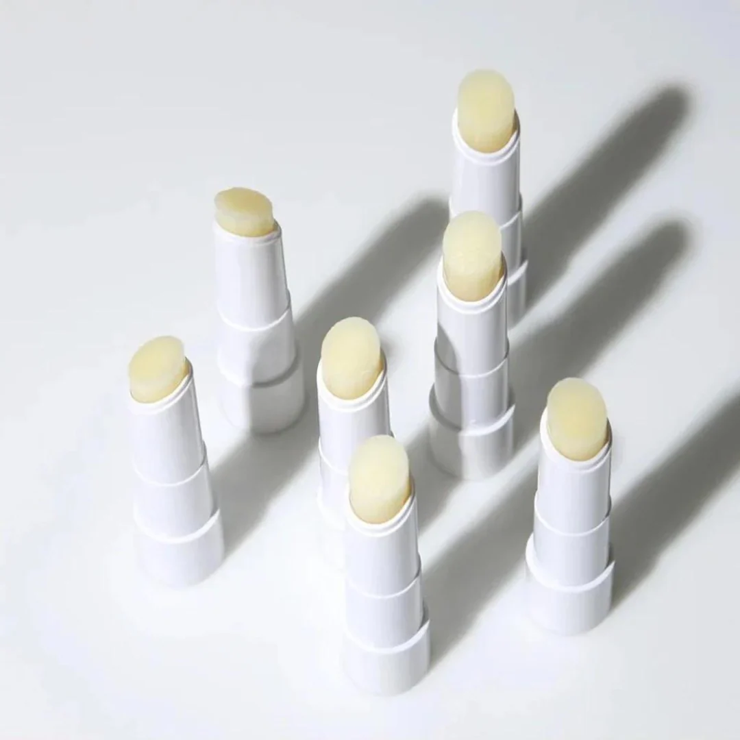 Protective Lip Balm Block Stick (SPF 15) - 3.3 g - Image 3