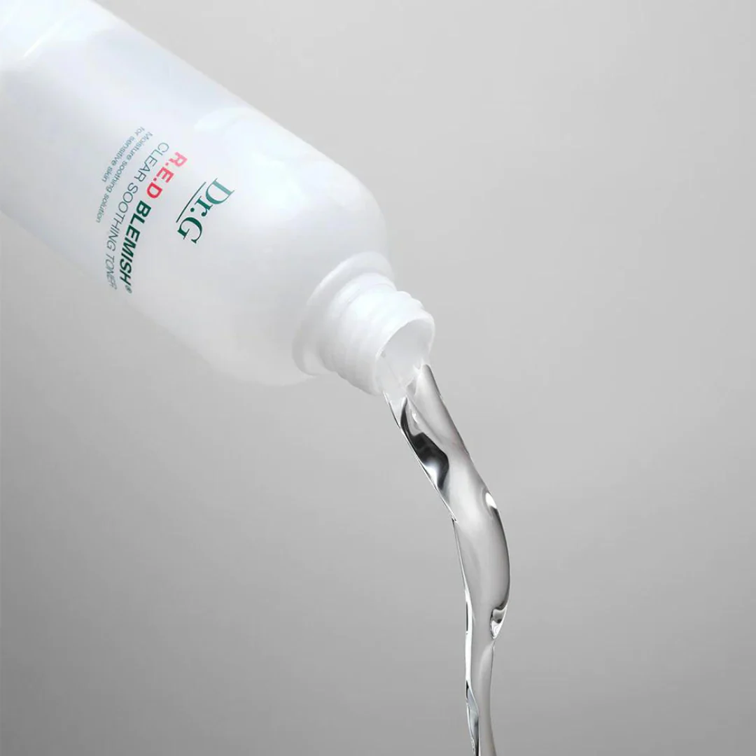 R.E.D Blemish Clear Soothing Toner - 300 ml - Image 2