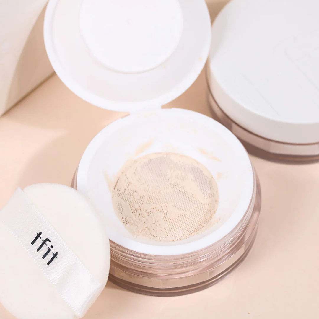 Translucent Set Finishing Powder - 7 g - Image 2