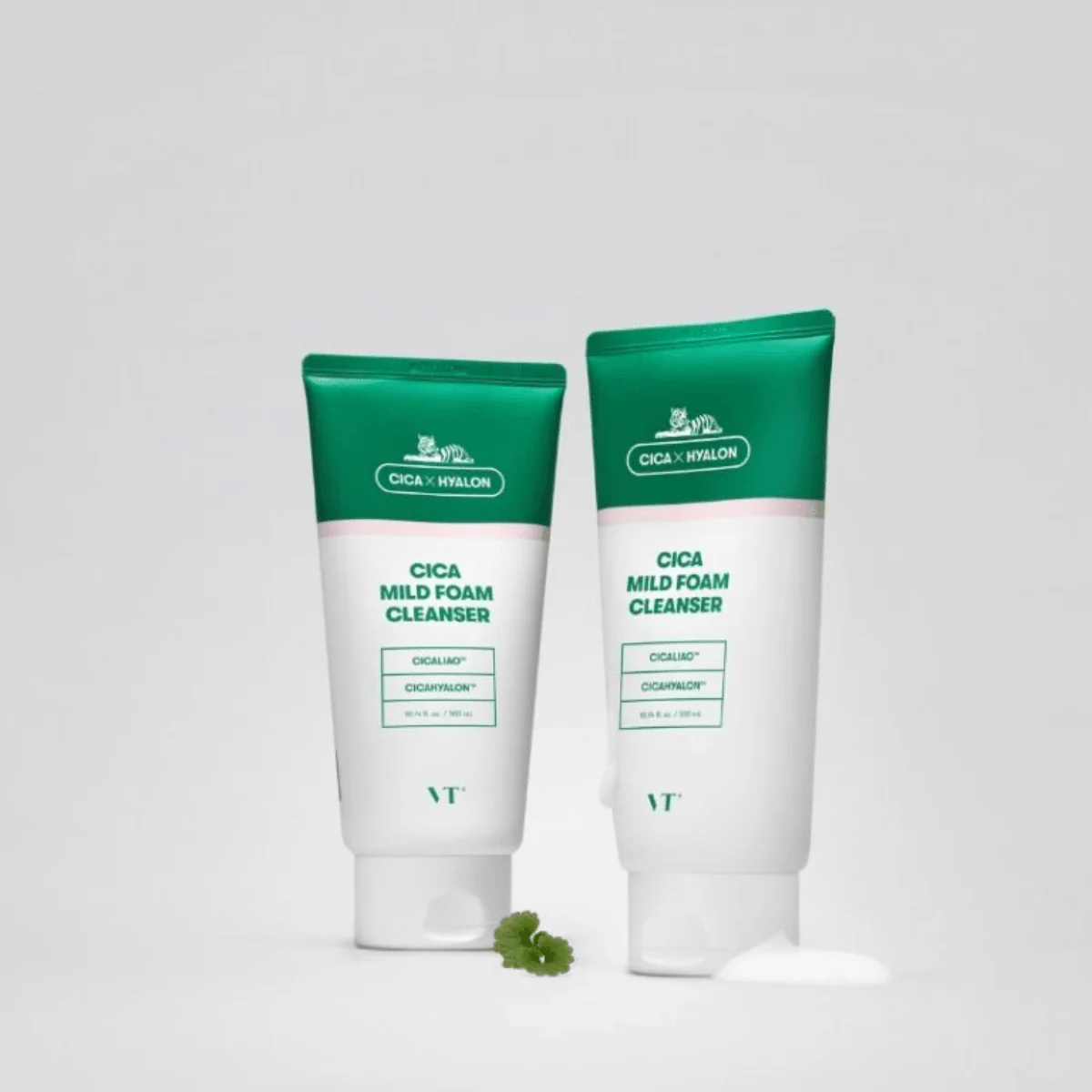 VT Cica Mild Foam Cleanser - 300 ml - Image 3